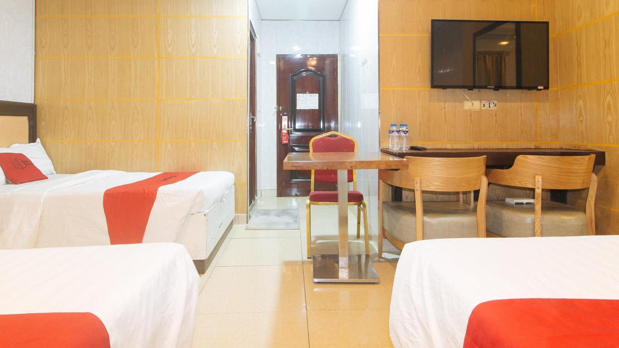 Reddoorz At Winter Hotel Araneta Quezon City Exterior foto