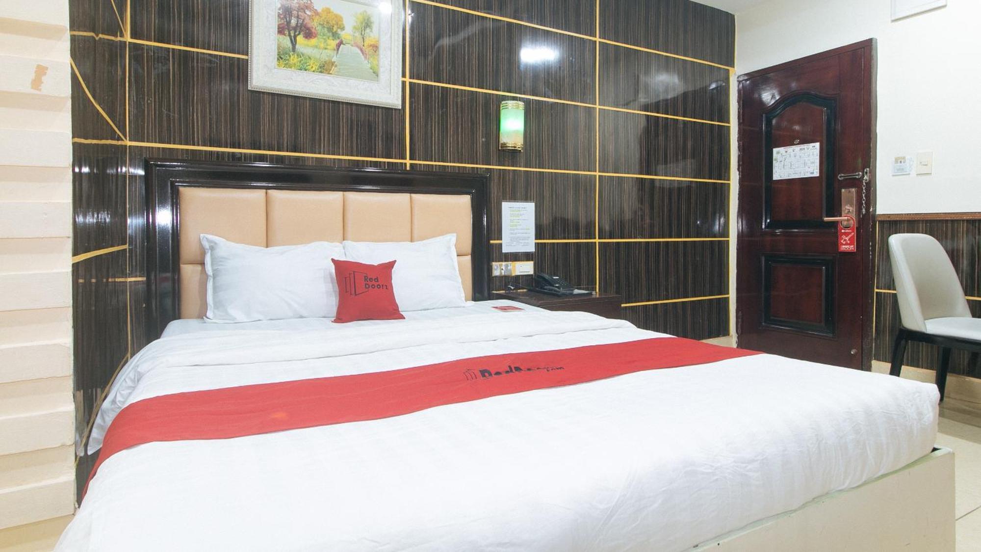 Reddoorz At Winter Hotel Araneta Quezon City Exterior foto