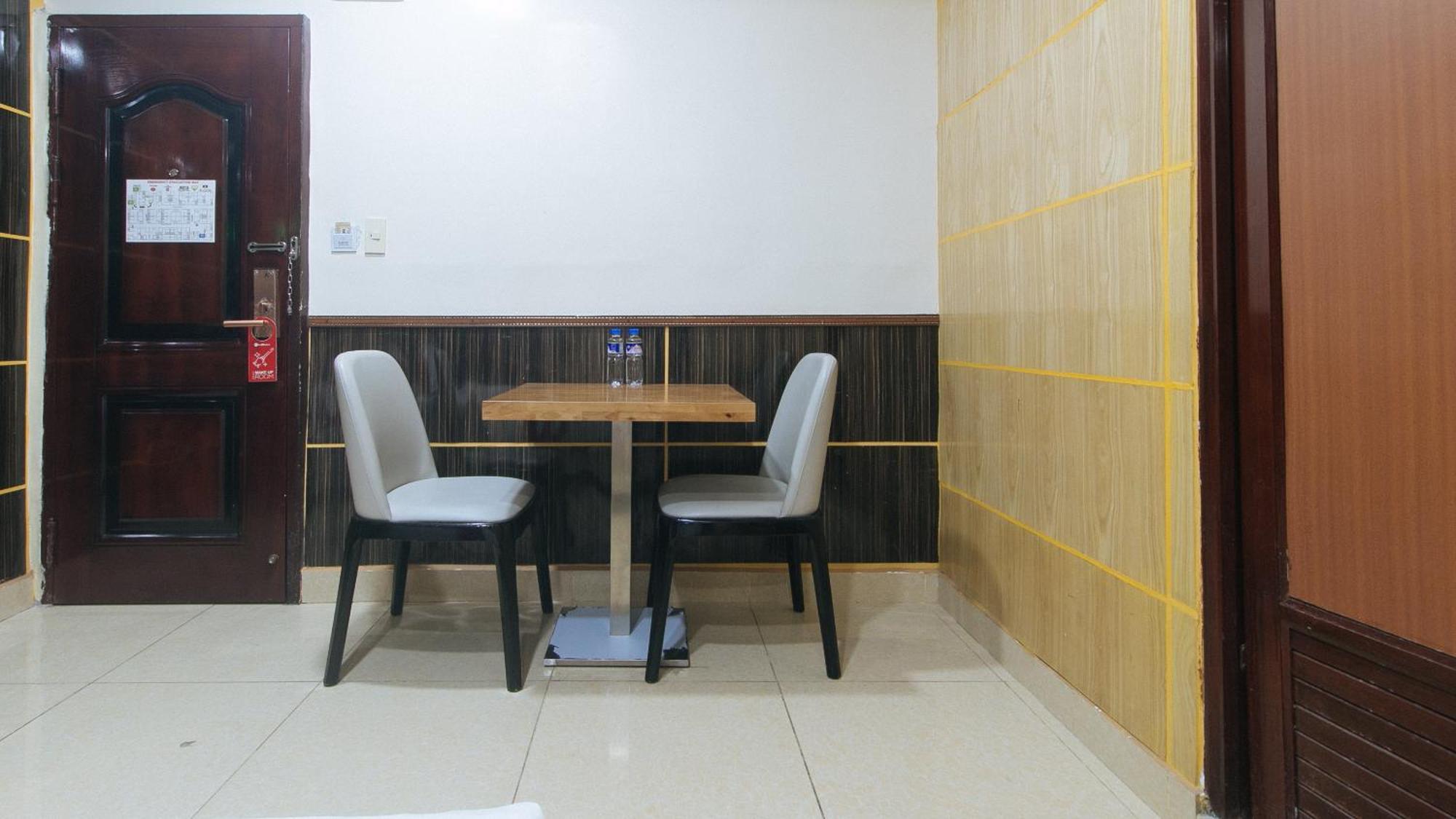 Reddoorz At Winter Hotel Araneta Quezon City Exterior foto