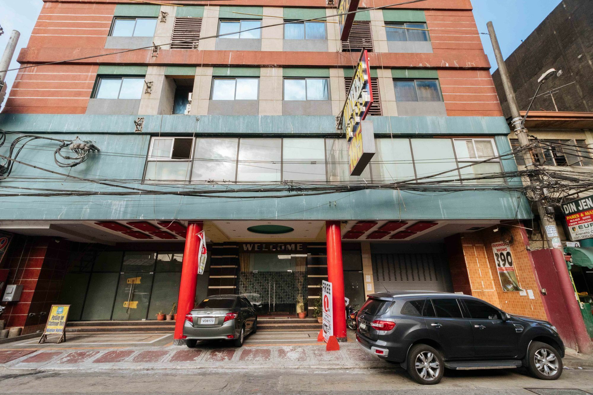 Reddoorz At Winter Hotel Araneta Quezon City Exterior foto